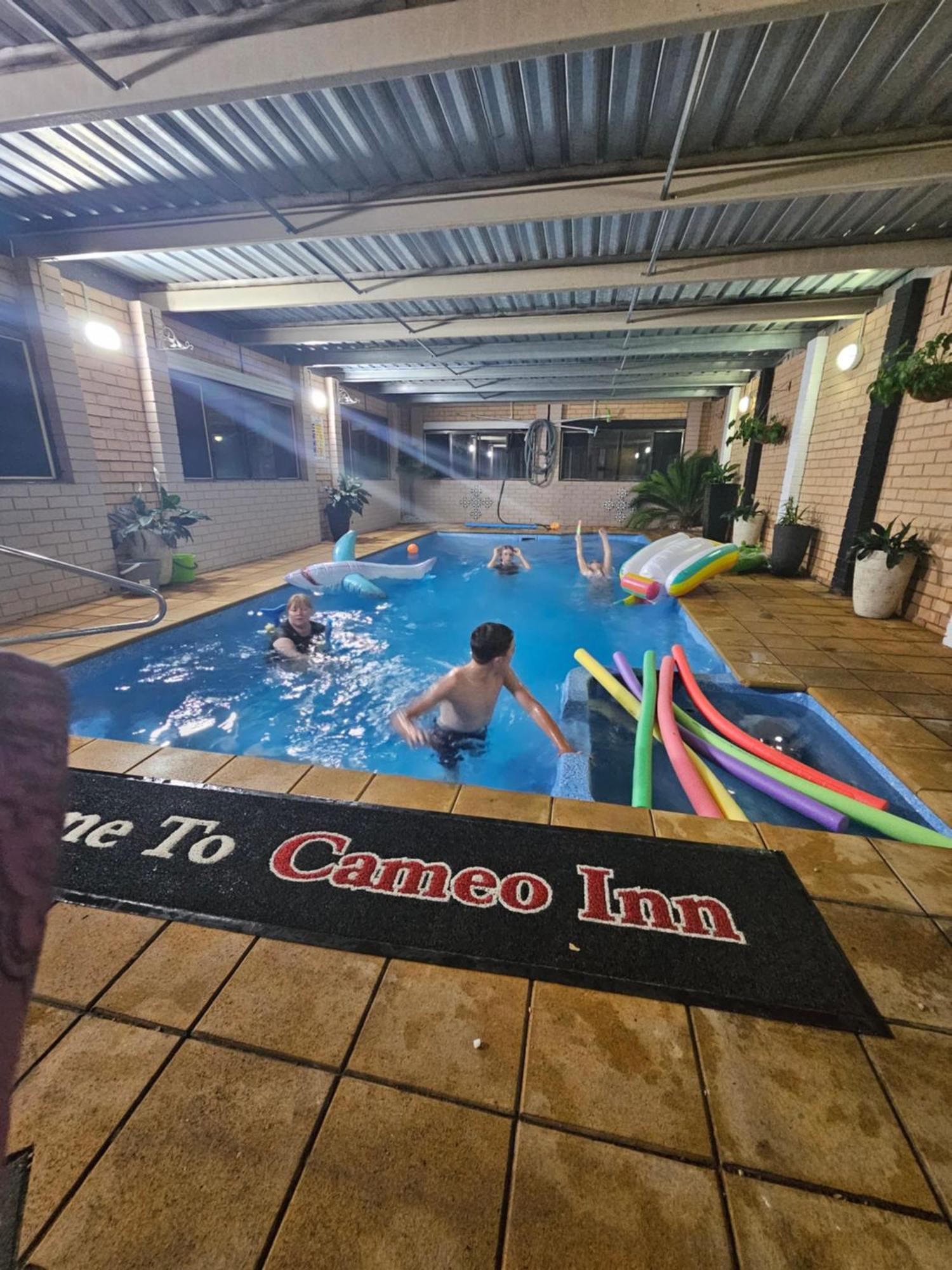 Cameo Inn Motel West Wyalong Kültér fotó